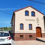 Sklep Vino Strycek Hétvégi ház