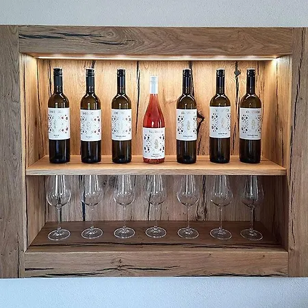 Casa di campagna Sklep Vino Strycek *