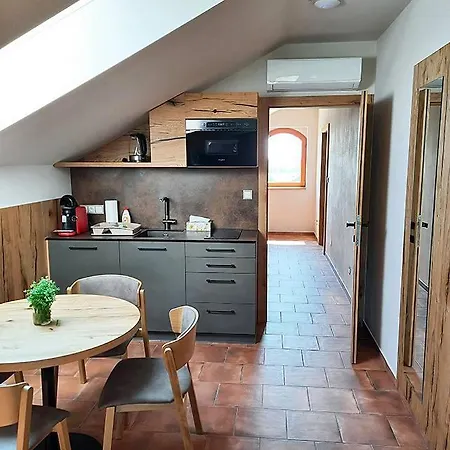 Sklep Vino Strycek *